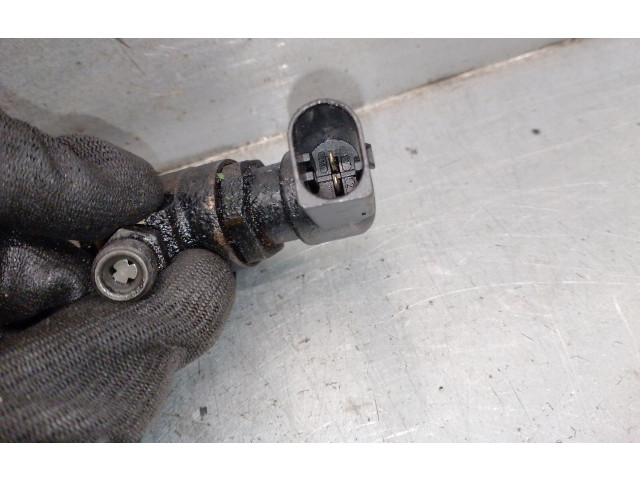 Форсунка 9655304880, SIEMENS Citroen C2 8HX