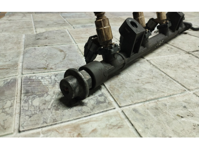 Комплект форсунок 3530123700    KIA Sportage для бензинового двигателя  2