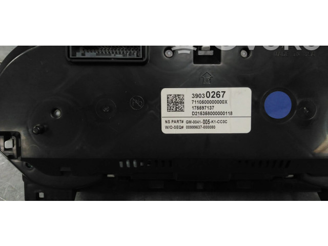 Панель приборов 39030267, 39042932 Vauxhall Astra K