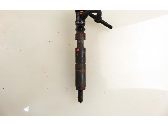 Форсунка 8200049876, 8200553570    Renault Clio II  K9K 704 