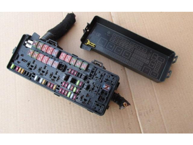 Блок предохранителей     Maserati Quattroporte    