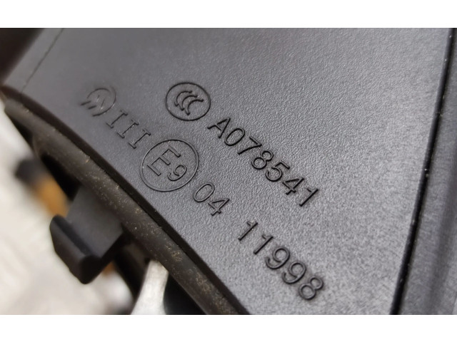 Zpětné zrcátko  Audi Q4 e-tron 2021  89C857502F, E90411998  