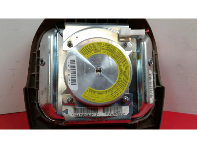 Подушка безопасности водителя P5FA39BK9AD Jeep Cherokee III KJ