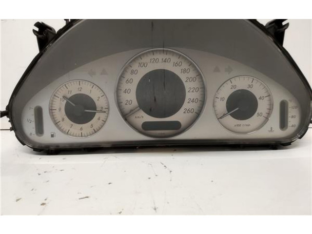 Přístrojová deska Mercedes-Benz E AMG W211 2004 a2115400547, A2115400547