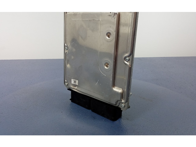 Блок управления двигателем ECU