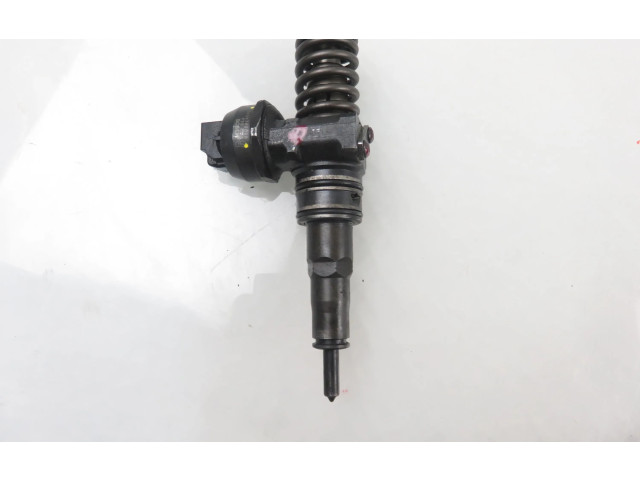 Vstřikovač 0414720038, 038130073AK Volkswagen Polo III 6N 6N2 6NF AMF