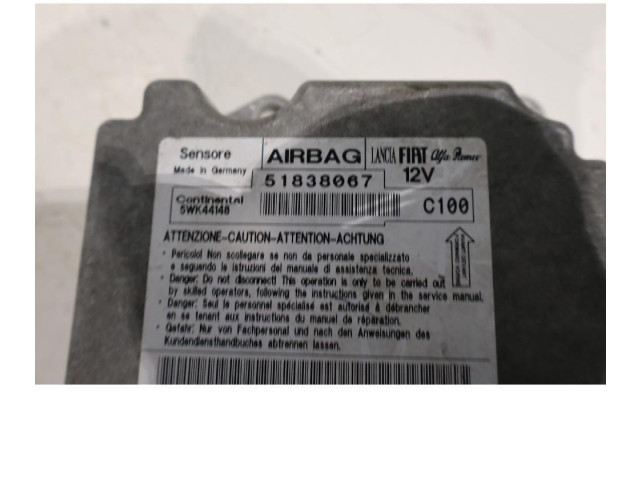 Блок управления надувных подушек 51838067   Fiat Grande Punto