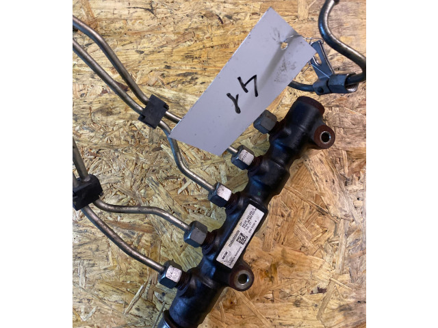 Vstřikovací lišta 9654592680, 9654590 Ford Focus C-MAX