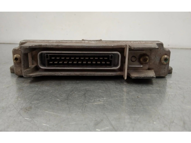 Блок управления двигателем Блок управления 7700104956   Renault Clio I