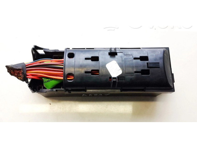 Блок предохранителей 5c8970000a, 5c8970003b Volkswagen Jetta VI