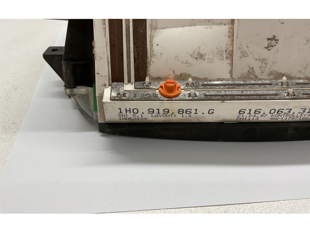 Панель приборов 1H0919861G Volkswagen Golf III