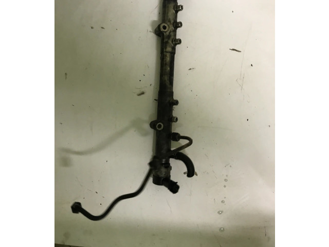 Топливная рампа 0445212023   Volvo S80   для двигателя .