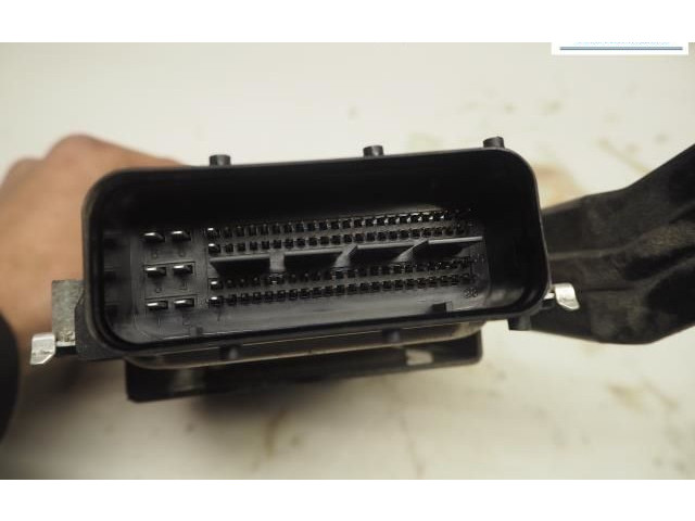 Блок управления двигателем Блок управления 39118-2B281   KIA Venga