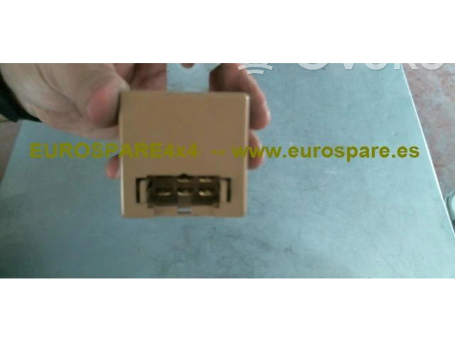 Блок предохранителей MD168999, 068000-0851 Mitsubishi Montero