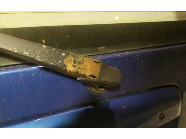 Моторчик заднего дворника     Suzuki Ignis