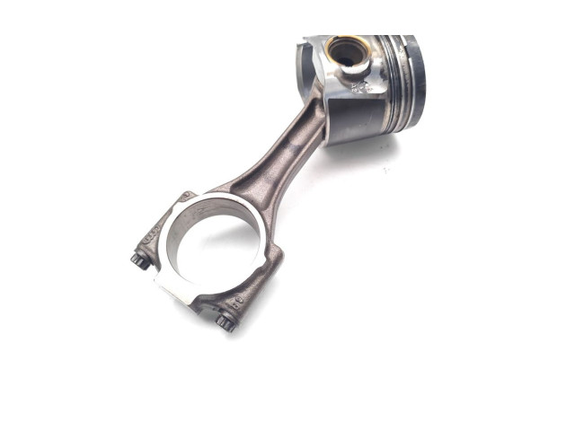 Píst AVB Volkswagen PASSAT B5.5 AVB