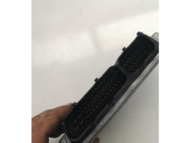 Řídící jednotka 03C906024BK Seat Ibiza IV (6J,6P) 2008