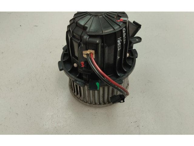 Вентилятор печки       Audi Q5 SQ5