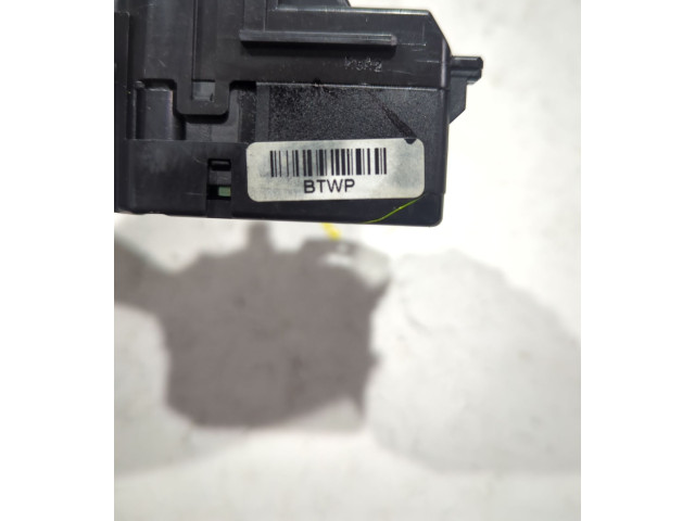 Ручка стеклоочистителей 299132328 Hyundai i10