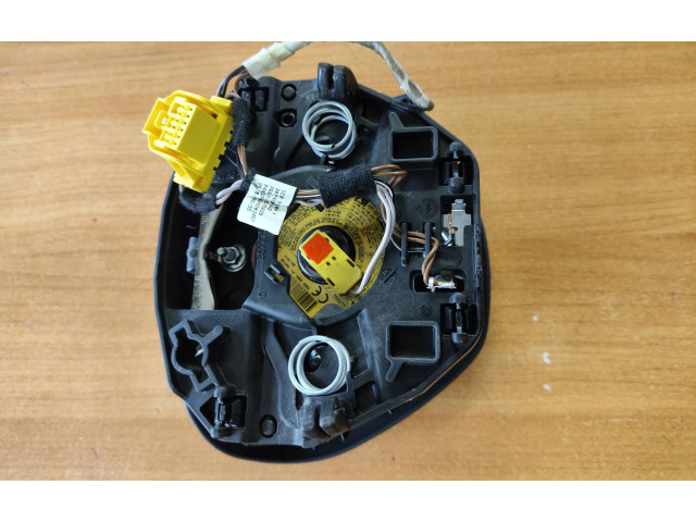 Подушка безопасности водителя 6V0880201E Skoda Fabia Mk3 (NJ)