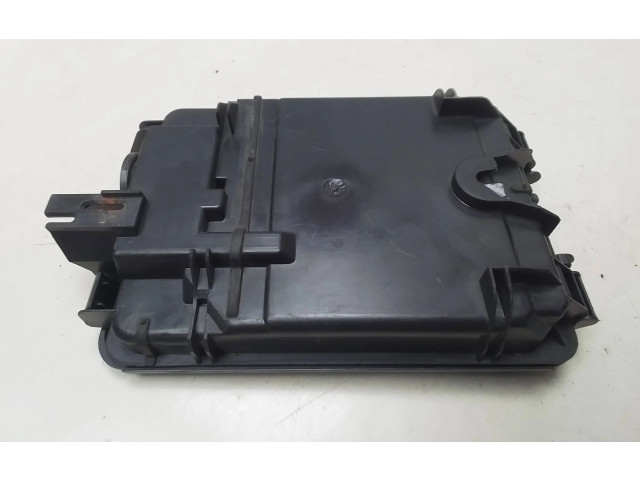 Блок предохранителей Skoda Superb B5 (3U)