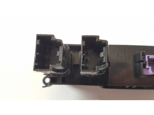 Дисплей 96941881 Chevrolet Captiva