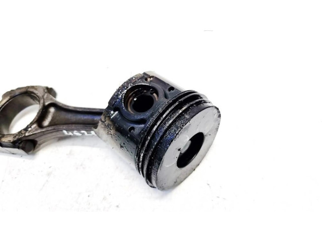 Píst Mazda 626 pro naftový motor 2.0