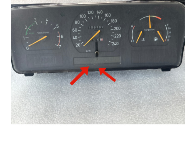 Панель приборов 4428546, 4438222   Saab 9000 CD       