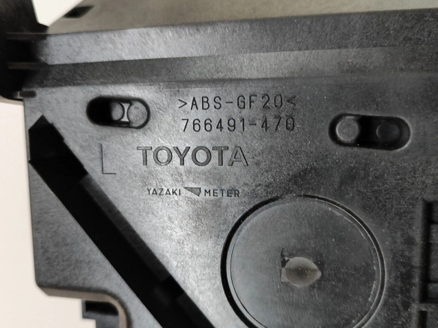 Дисплей    8310847040, 766468270   Toyota Prius+ (ZVW40)