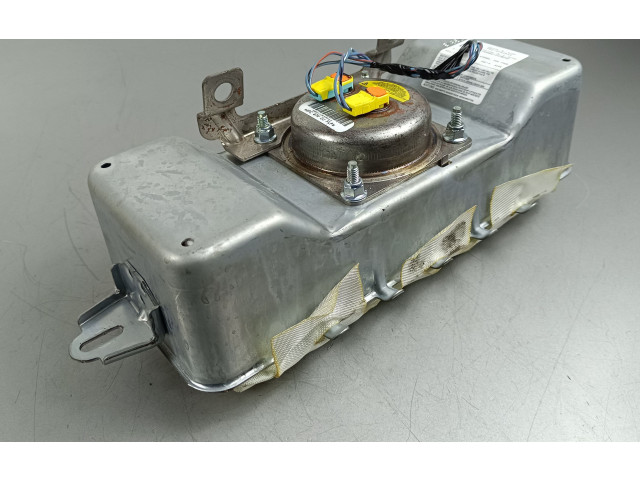 Подушка безопасности пассажира Jeep Grand Cherokee