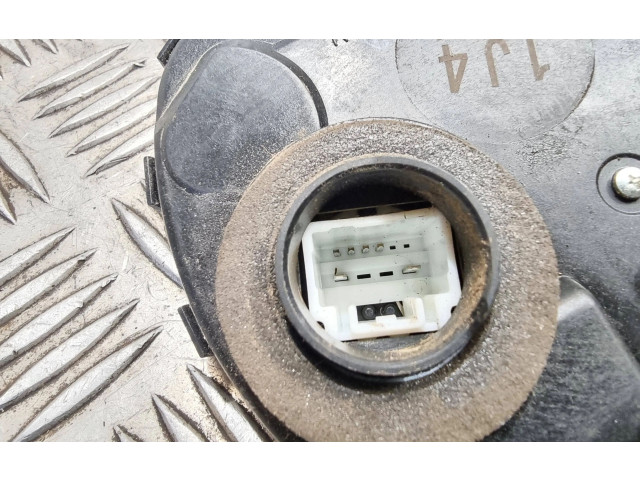 Zámek zadních dveří 61012096 Toyota RAV 4 (XA30) 2007