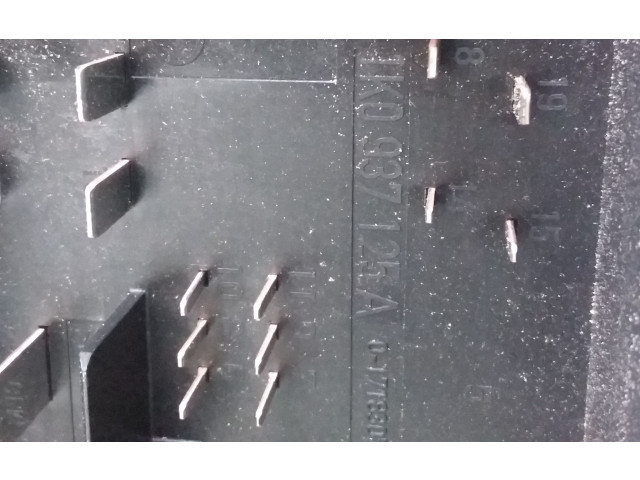 Pojistková skříňka 1K0937125A, 1T1937535R Volkswagen Touran 2007