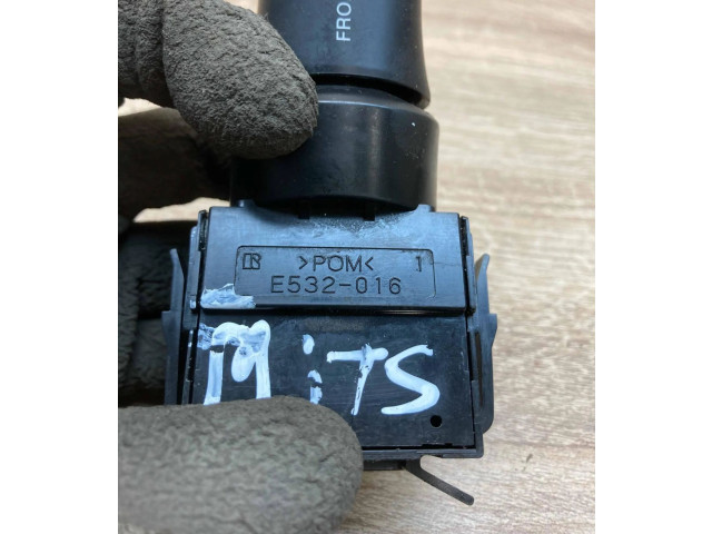 Ручка стеклоочистителей Mitsubishi L200 2006 - 2014 года E532016