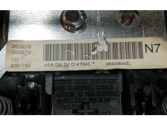 Подушка безопасности водителя 96433644ZL   Citroen Xsara