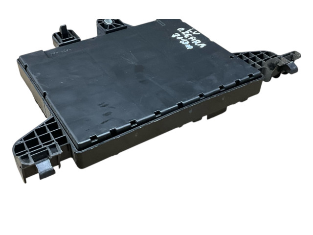 Pojistková skříňka 13368651 Opel Zafira C 2014