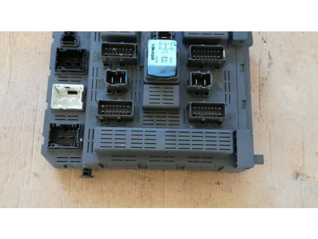 Блок предохранителей 9643577180 Peugeot 607