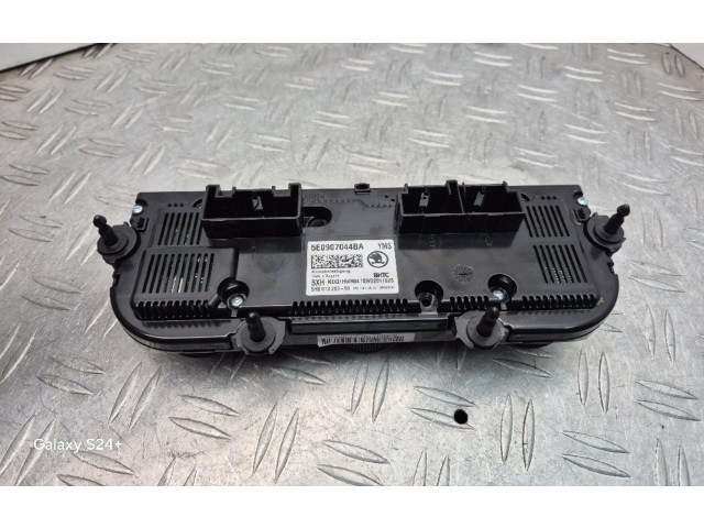 Блок управления климат-контролем 5E0907044BA Skoda Octavia Mk3 (5E)