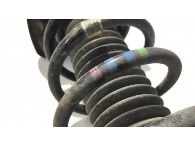 Передний амортизатор с пружиной      