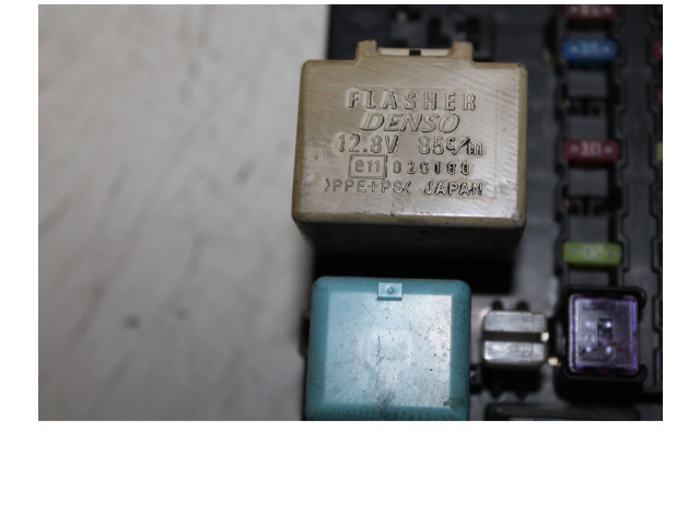 Блок предохранителей    Daihatsu Materia    