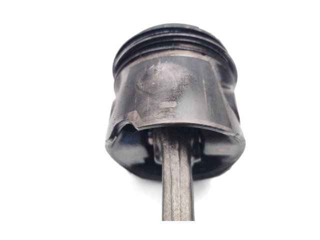  Поршень с шатуном D5244T4 D5244T4  Volvo XC90  