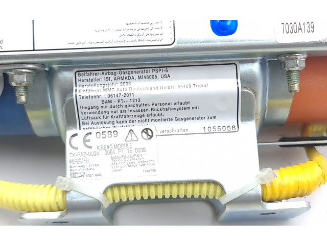 Подушка безопасности пассажира 7030A139 Mitsubishi Pajero