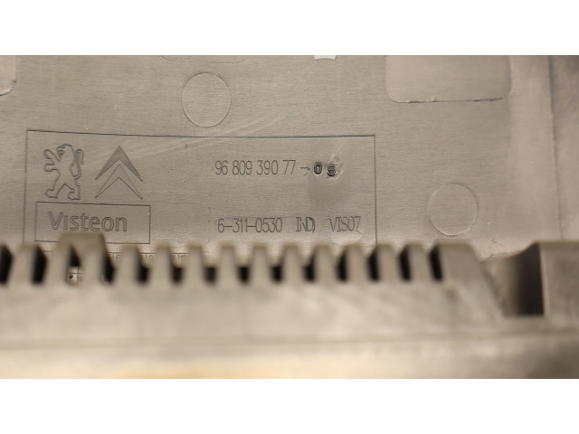 Дисплей    63110530   Peugeot Partner