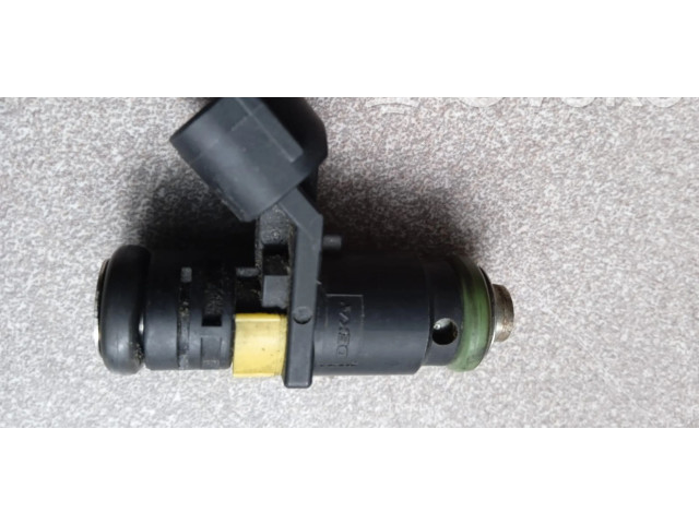 Форсунка 036906031AG Volkswagen Golf Plus