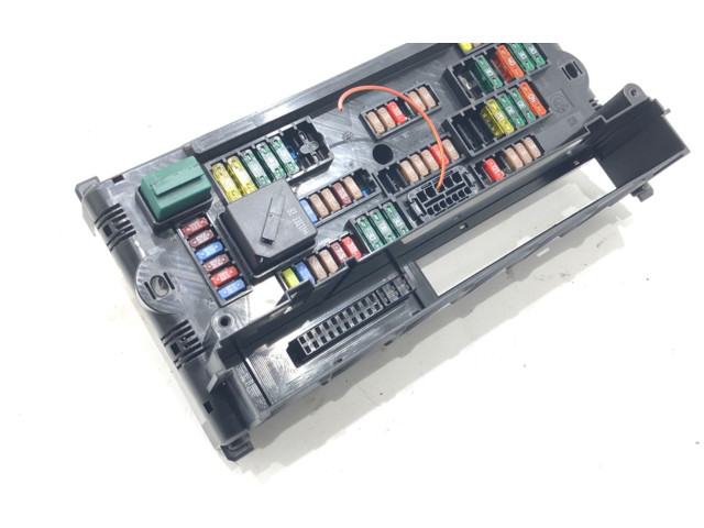 Блок предохранителей 9210863 BMW X3 F25