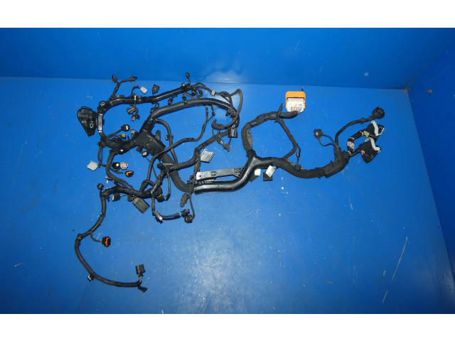 Блок управления 32311188, 33537068   Volvo XC90