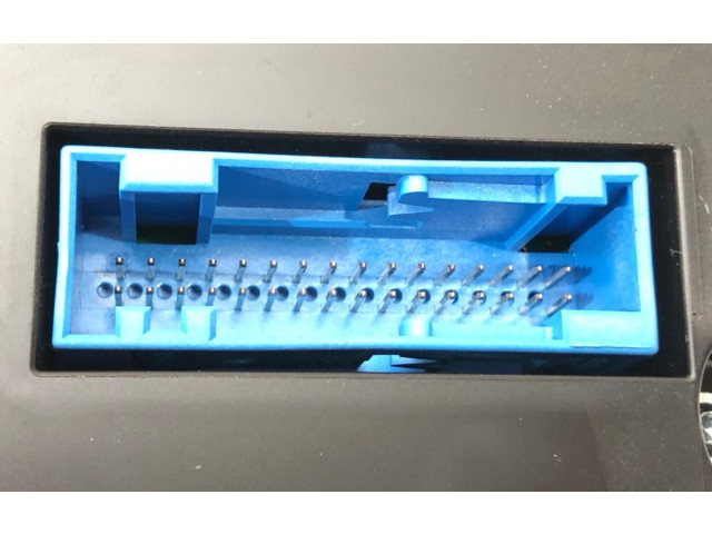 Панель приборов 1T0920875N   Volkswagen Touran II       