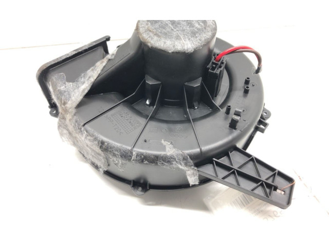 Вентилятор печки 6R1819015 Skoda Fabia Mk3 (NJ)