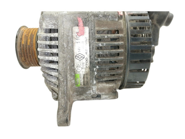 Генератор Mitsubishi Carisma