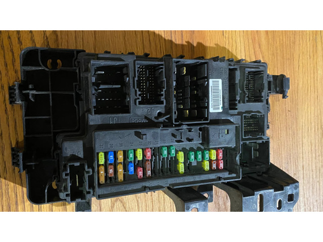 Pojistková skříňka GR3T15604, A2C7522550000 Ford Mustang VI 2017