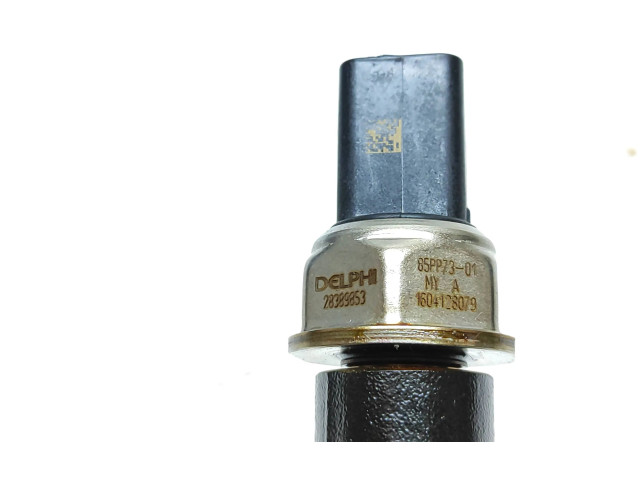 Vstřikovací lišta 175217543R, 28325380 Nissan Navara D23